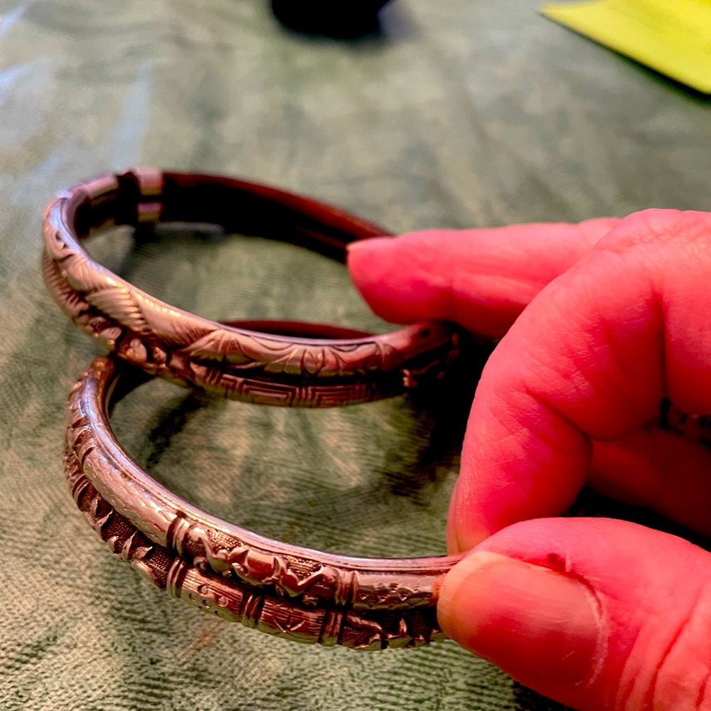 Stunning bangle bracelet